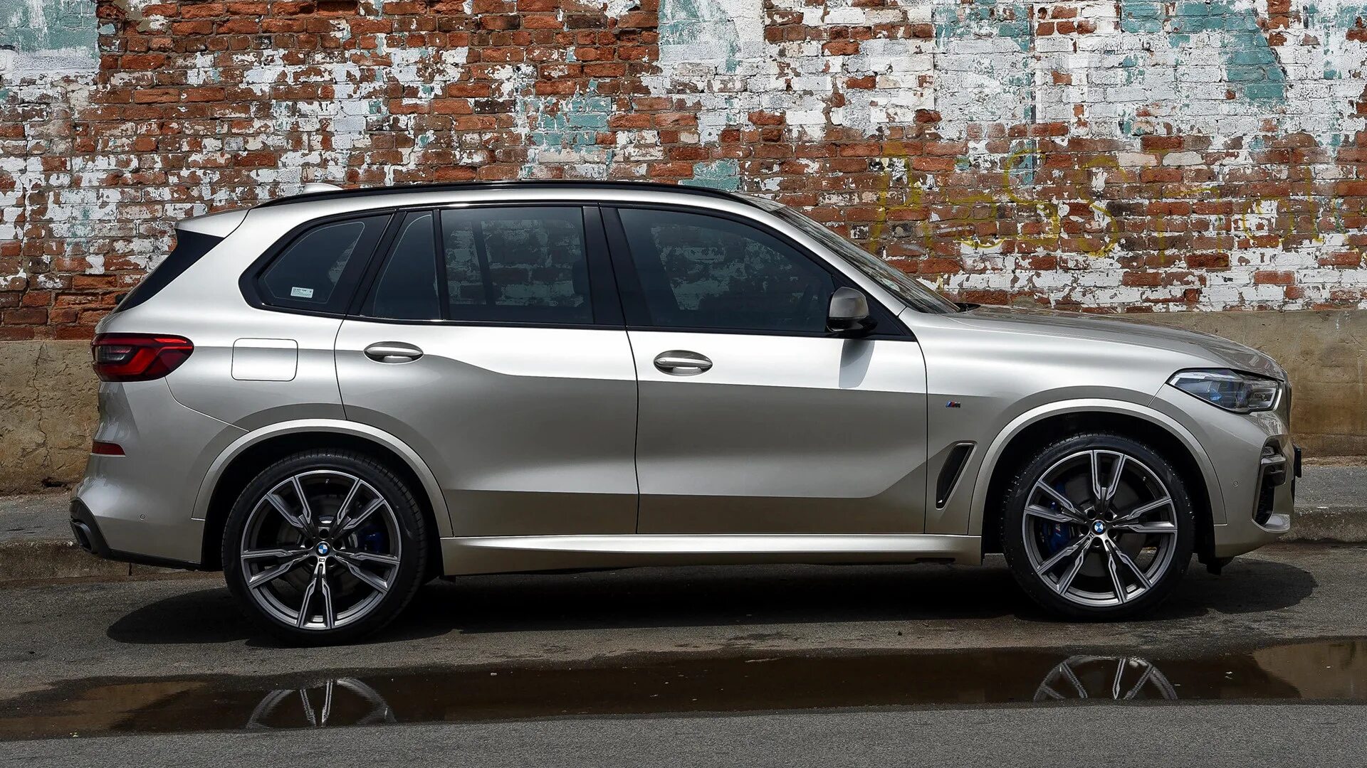 BMW X5 - Яркий и динамичный